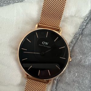 Daniel Wellington Petite Pressed Melrose Watch